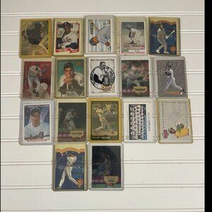 Lot of 17 baseball cards Sammy Sosa, Mantle, Henderson, Justice, USA Olympics